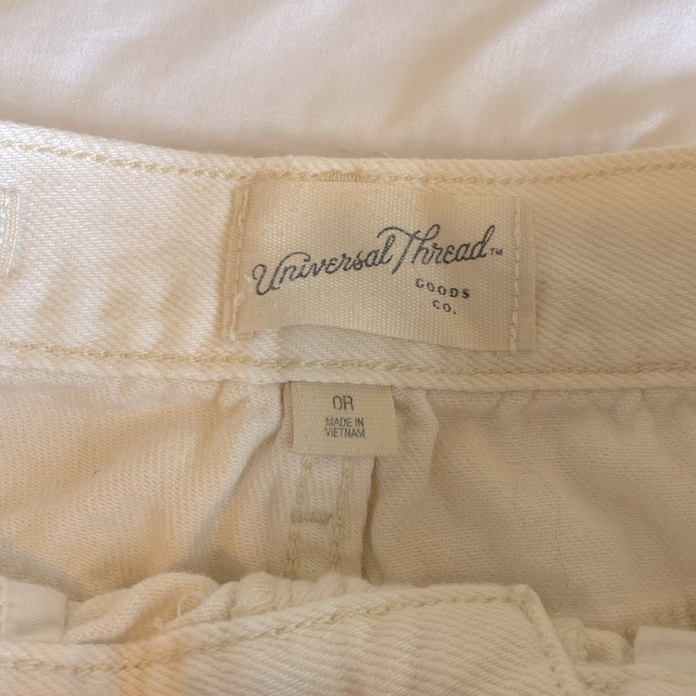 Universal Thread Jeans - Picture 2 of 3